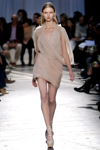 Look 33